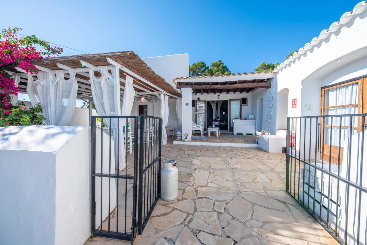 Agroturismo Can Cosmi Prats Santa Gertrudis  Bagian luar foto
