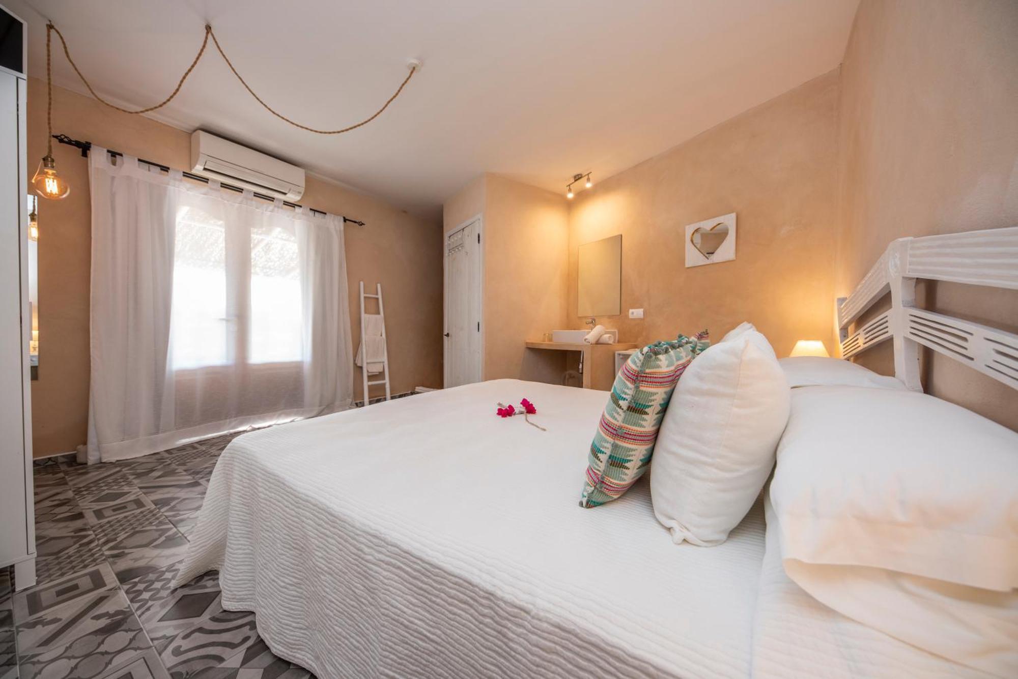 Agroturismo Can Cosmi Prats Santa Gertrudis  Ruang foto